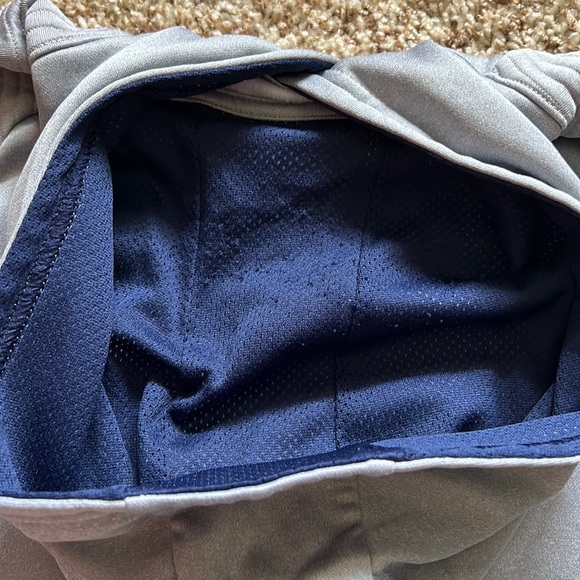 Old Navy Sweatshirt - Picture 4 of 4